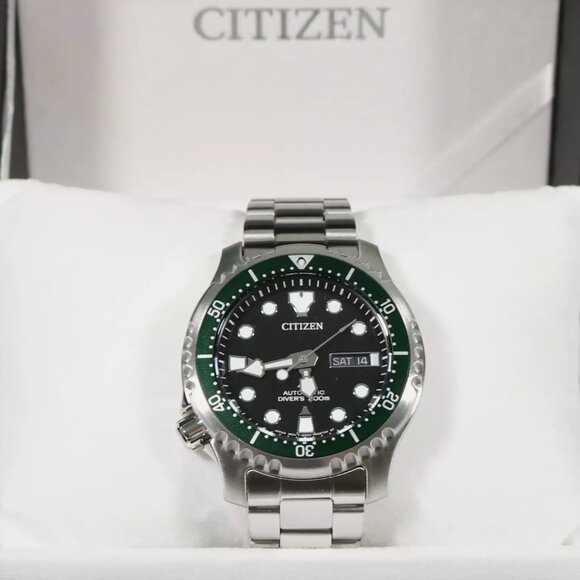 Citizen Promaster Sea Stainless Steel Automatic Green Bezel Watch - Picture 3 of 6